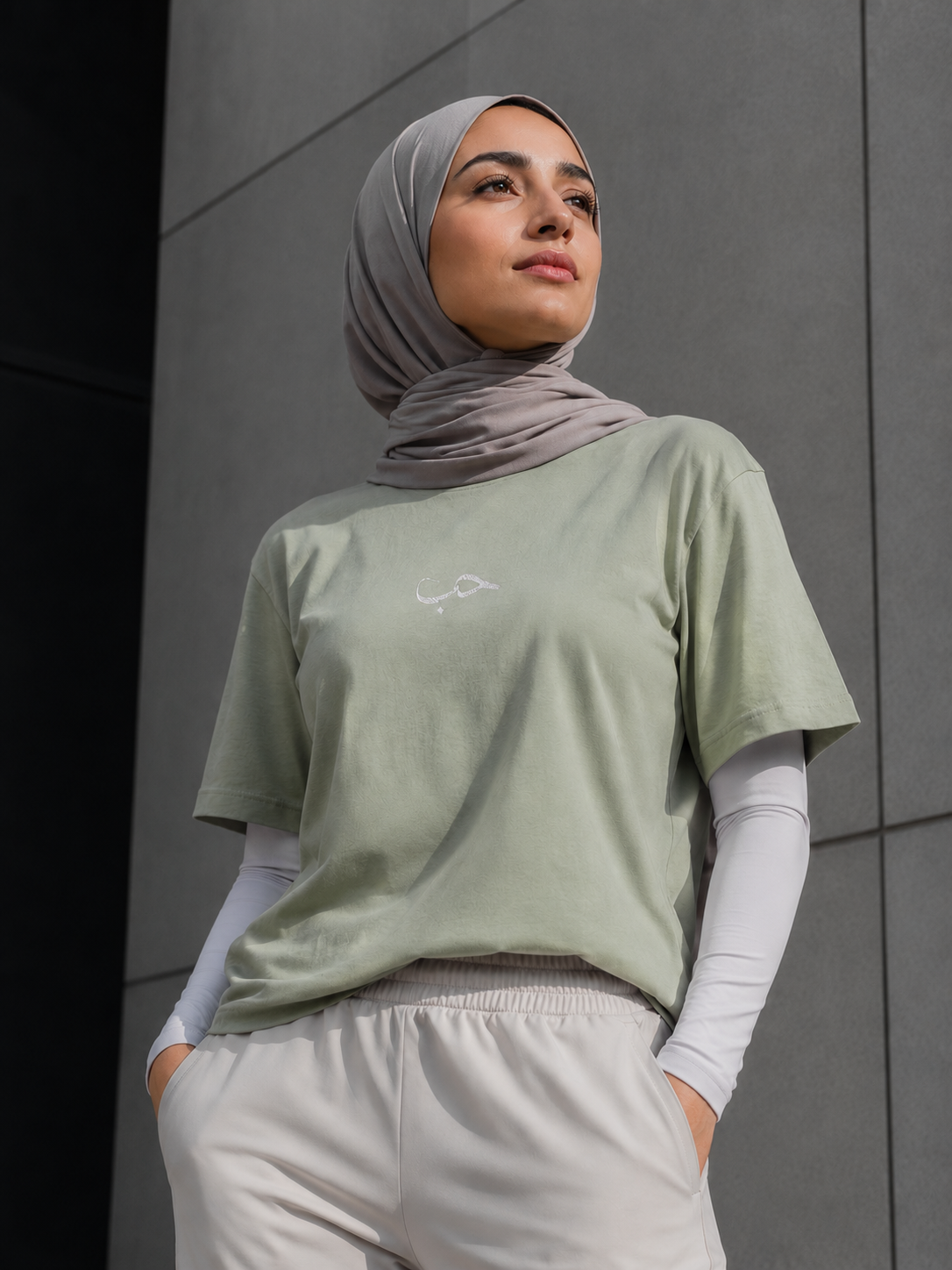 Womens Premium حب "Love" Relaxed Tee