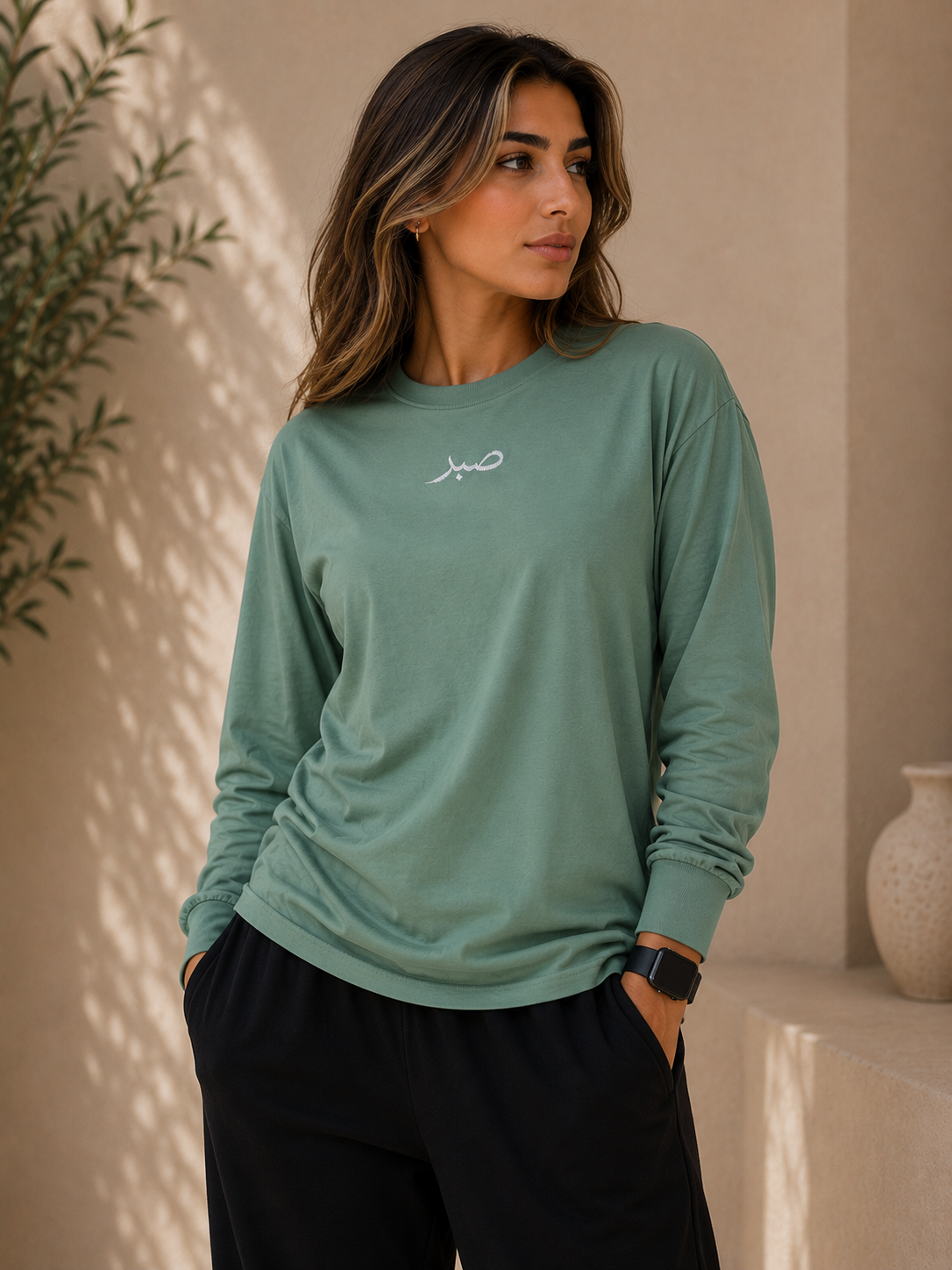 Womens Premium صبر "Patience" Relaxed Longsleeve Shirt